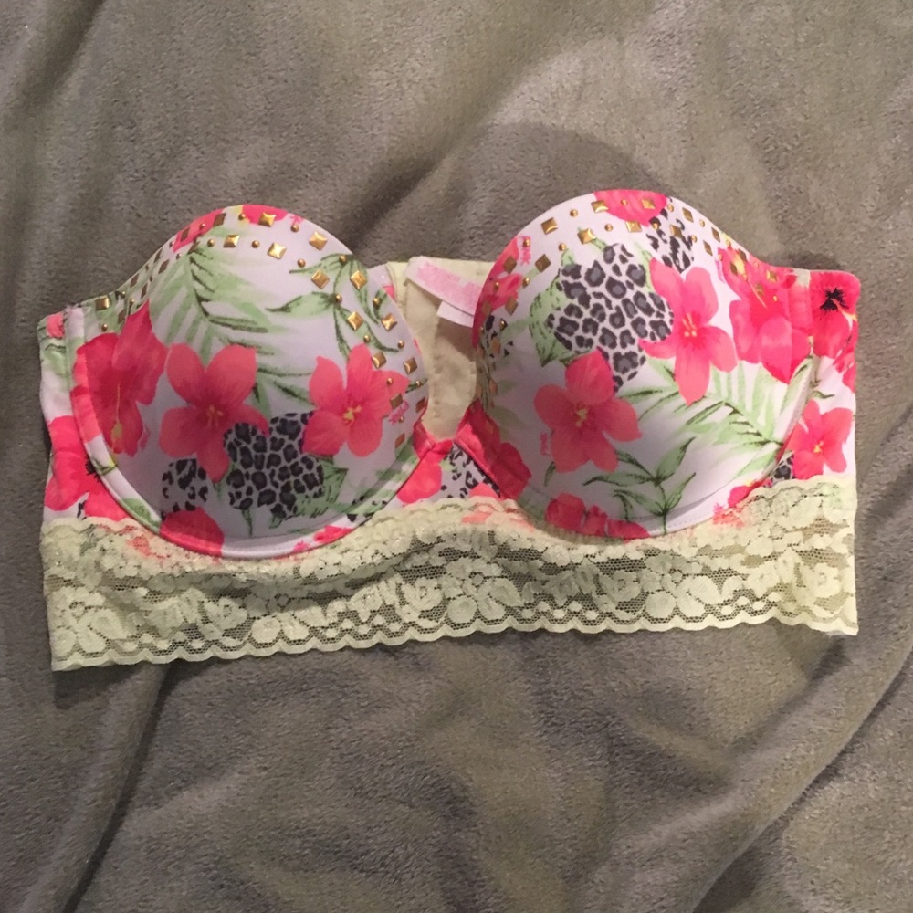 Victoria Secret bra